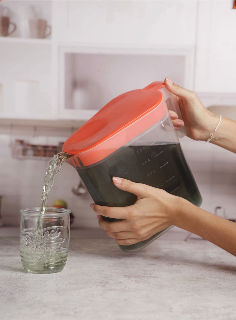 Jarra de agua TUCÁS